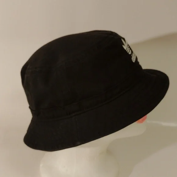 Unisex**Adidas Classic Black Bucket Hat - Picture 7 of 11